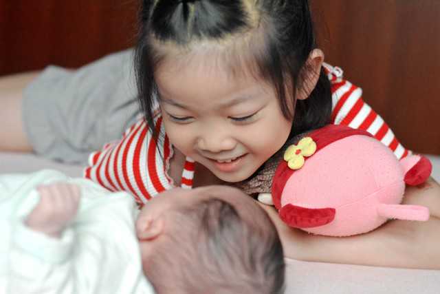 东莞供卵包生男孩月经不规律排卵期是不是也不规律